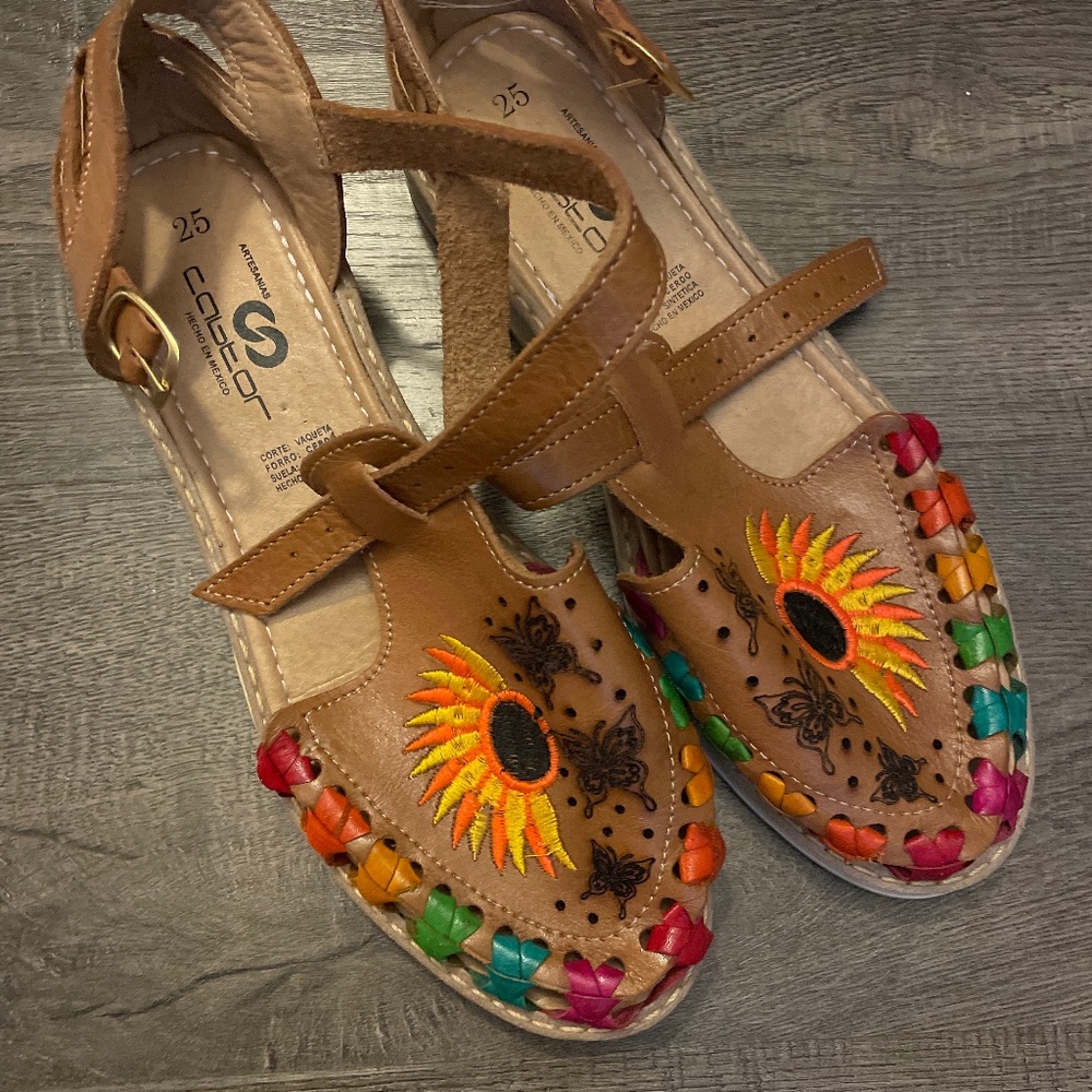 Women’s Sandals